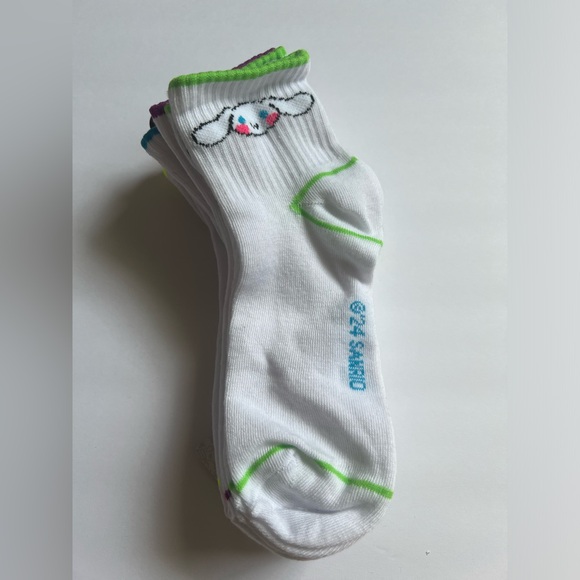 Hello Kitty And Friends Ankle Socks 5 Pairs White Multi Color NEW - Picture 7 of 7